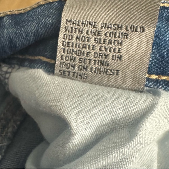 Tractr Blue Cropped Women's Jeans - Picture 5 of 9